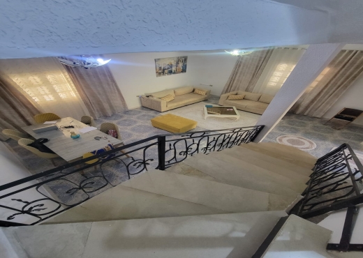 🏠 À Vendre – Magnifique Villa S+4 Duplex R+1