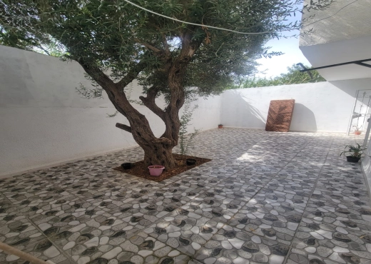 ✨ À VENDRE – Appartement S+3 | RDC - Bien immobilier à {"id":4,"country_id":219,"name":"BIZERTE","slug":"bizerte"} - Agence Immobilière immo\'in