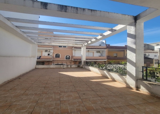 À Vendre Villa à Cité Nakhla, Bizerte - Bien immobilier à {"id":4,"country_id":219,"name":"BIZERTE","slug":"bizerte"} - Agence Immobilière immo\'in
