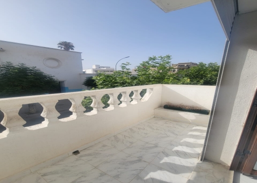 À Vendre : Duplex - en 1er et 2ème étage - Bien immobilier à {"id":4,"country_id":219,"name":"BIZERTE","slug":"bizerte"} - Image 2 - Best Service - Agence Immobilière Best Service
