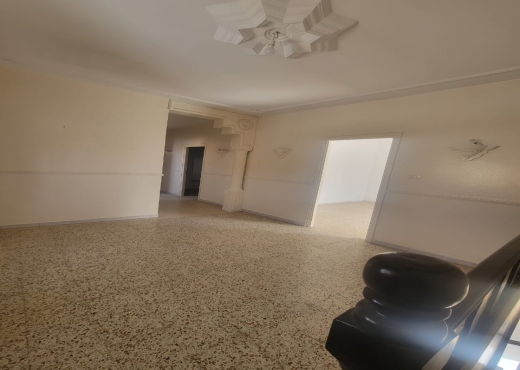 À Vendre : Duplex - en 1er et 2ème étage - Bien immobilier à {"id":4,"country_id":219,"name":"BIZERTE","slug":"bizerte"} - Image 4 - Best Service - Agence Immobilière Best Service