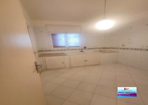 À Vendre Appartement S+3 avec Vue Mer Panoramique - Bien immobilier à {"id":4,"country_id":219,"name":"BIZERTE","slug":"bizerte"} - Image 4 - Best Service - Agence Immobilière Best Service